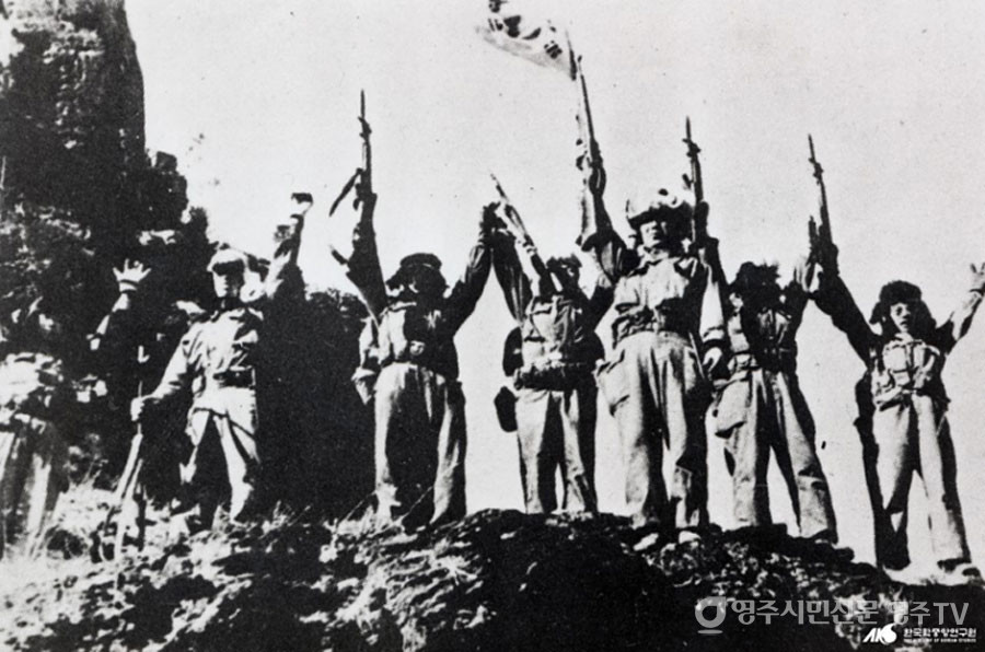 압록강 초산에 도달한 7연대 병사들