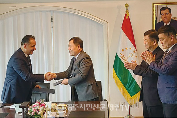 주한 타지기스탄 대사관 유스프 대사와 한국어 강의 협약