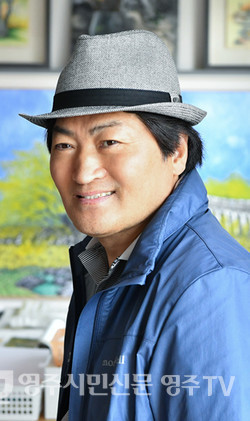 김만용 작가