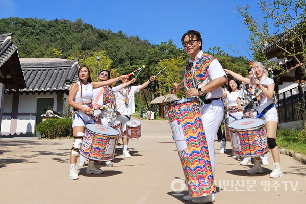 추석연휴 선비세상에서 펼치진 라틴타악 '라퍼커션' 공연 모습