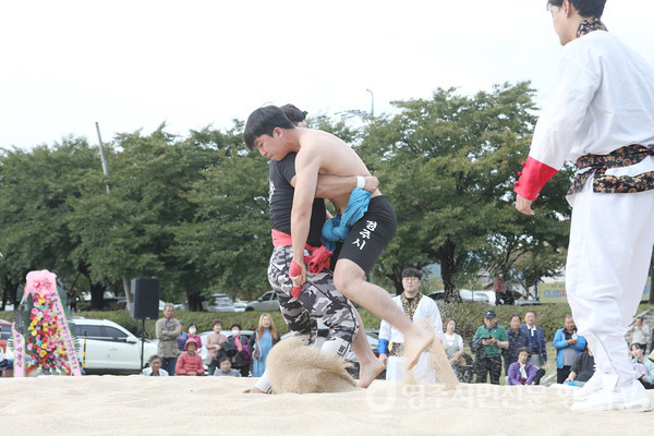 '인삼건강씨름대회'에 참여한 선수들