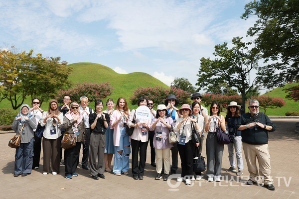 관광 단체사진(오른쪽 첫번째_파브리시오 발렌시아페루장관).