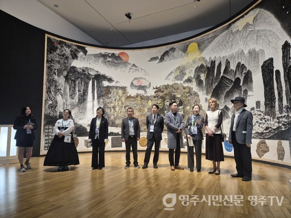 솔거미술관을_방문한_다이애나_폭스_카니_캐나다_총리_배우자